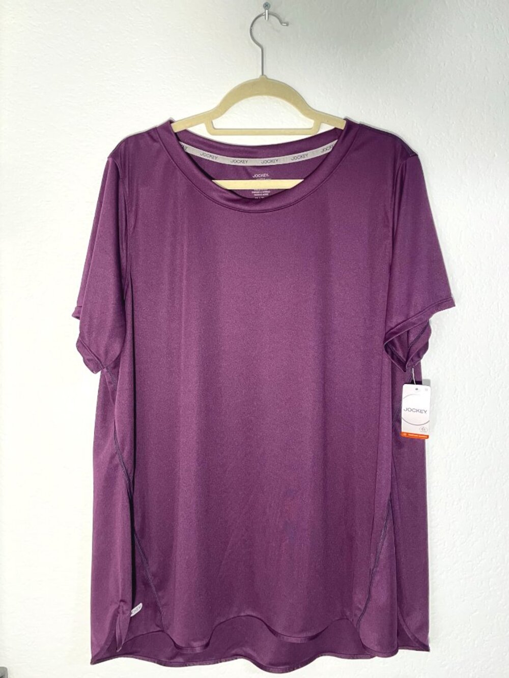 Jockey Women's NWT Hi-Lo Performance Tee – Size 1X (Deep Plum/Dark Violet)